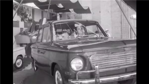 أول سيارة مصرية