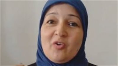 خمسينية تنجح في الحصول على الدكتوراه: دخلت الجامعة مع بنتي وكنت مبسوطة وأنا وسط الطلاب | بث مباشر 