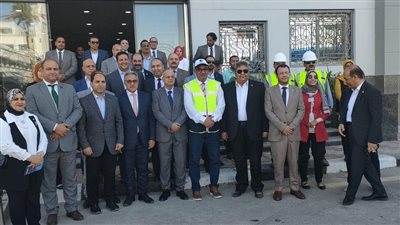 يضم 427 سريرا.. وفد محلية النواب يتفقد مجمع السويس الطبي