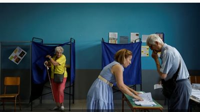  بدء التصويت بجولة الإعادة في الانتخابات البرلمانية اليونانية