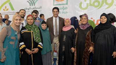 تحت مظلة التحالف الوطني.. أبو هشيمة الخير توزع 3 أطنان لحوم و3 آلاف كرتونة مساعدات غذائية ببني سويف