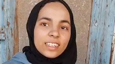 الجميلة والساطور.. طالبة تعمل في الجزارة بسوهاج: ورثتها عن والدي وبشتغل جنب دراستي| بث مباشر