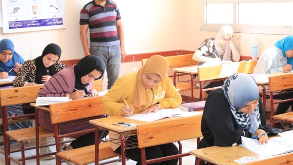 طلاب الثانوية العامة