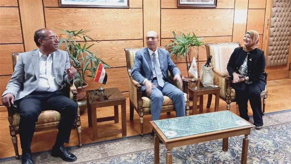 رئيس جامعة أسيوط