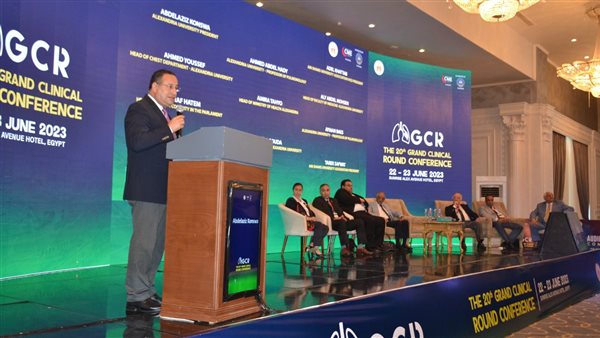 الدكتور قنصوة يفتتح