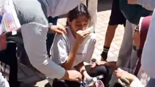 الطالبات بعد امتحان