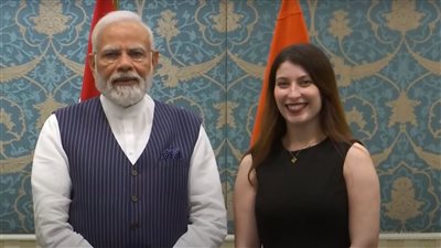 مدربة يوجا مصرية تكشف تفاصيل لقائها مع رئيس الوزراء الهندي: بيحب اليوجا ويدعمها | خاص