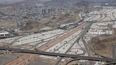 اليوم.. حجاج بيت الله الحرام يبدأون مناسك الحج من منى