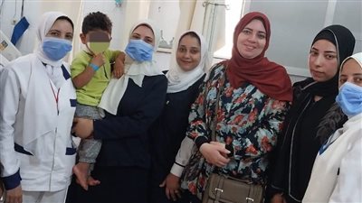 بعد حصوله على 30 جرعة مصل ثعبان.. إنقاذ طفل تعرض للدغة كوبرا في البحيرة