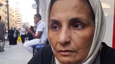 إحدى الناجيات من حادث انهيار عقار ميامي بالإسكندرية: العمارة قديمة وعيالي وقعوا بسبب الأسانسير | بث مباشر 