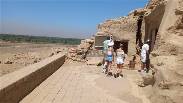 بيب جوارديولا يزور