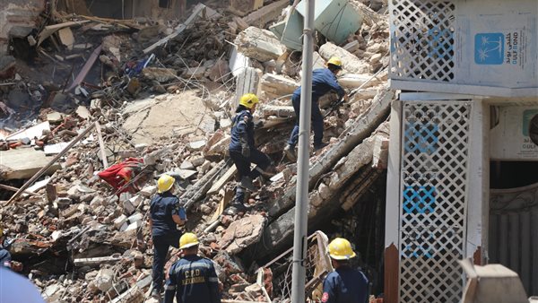 العقار المنهار