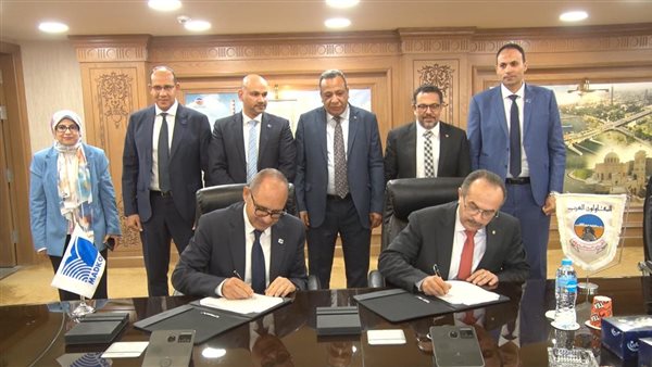 خلال توقيع الاتفاقية