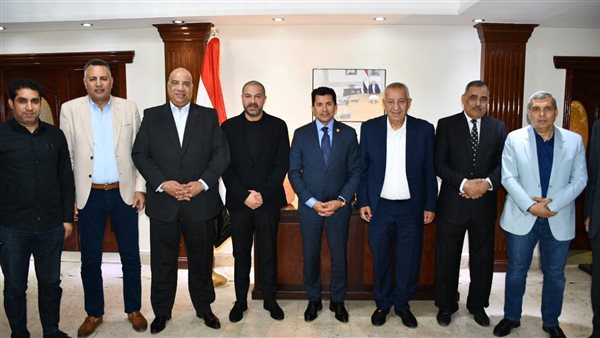 اجتماع الأندية الشعبية