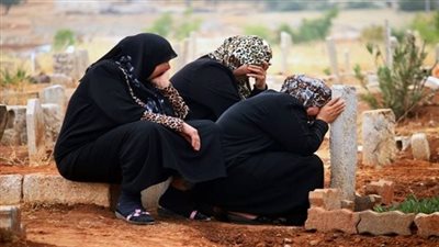 جائز بـ 3 شروط.. حكم زيارة القبور للحائض