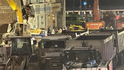 ارتفاع عدد الوفيات لـ 9.. العثور على 4 ضحايا جدد بعقار الإسكندرية المنهار