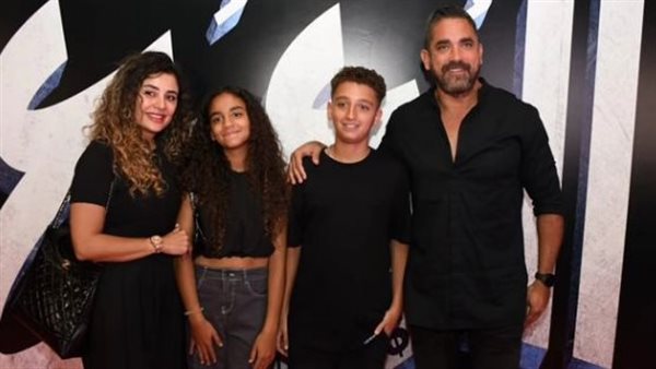 عائلة الفنان أمير