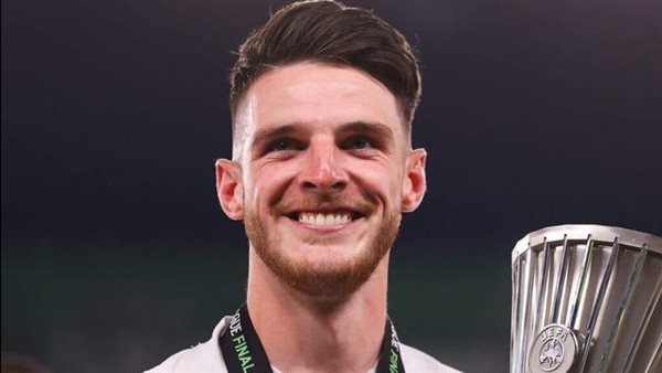 ديكلان رايس بلقب