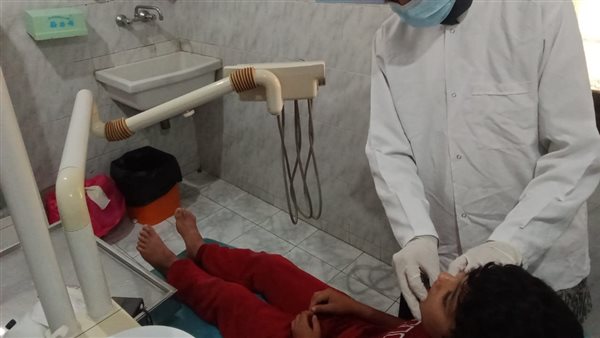 الكشف على المرضى