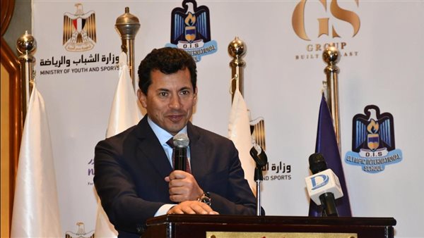 وزير الشباب والرياضة