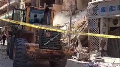 بعد انتشال 10 ضحايا.. الانتهاء من أعمال الحفر والبحث عن مفقودين تحت أنقاض عقار ميامي المنهار