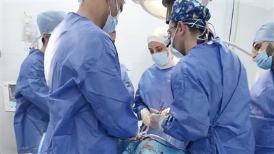 فريق طبي بمستشفى السويس ينقذ حياة مريض مطعون بالصدر