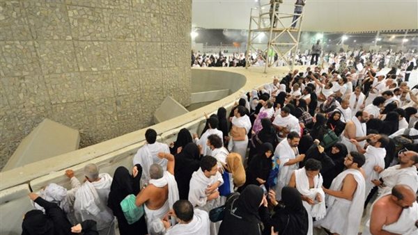  رمي الجمرات الثلاث