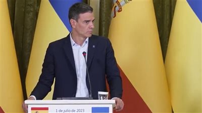 رئيس الوزراء الإسباني يتعهد بتقديم مساعدات لأوكرانيا بقيمة 55 مليون يورو
