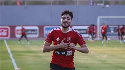 تعثر مفاوضات الأهلي لضم إيفرتون.. وأكرم توفيق يخطر محمد رمضان بموقفه النهائي من التجديد 