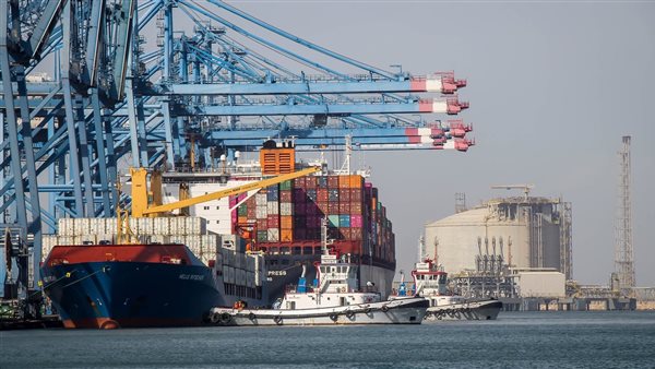 ميناء دمياط