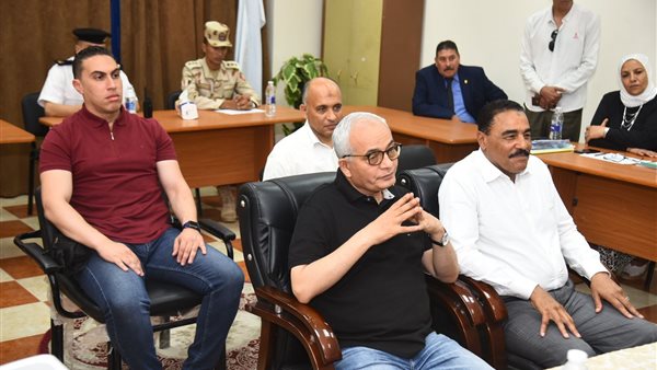 وزير التعليم خلال