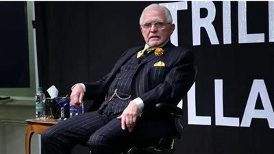 رجل الأعمال الأمريكي دانيال بينيا للشباب: اذهبوا للسعودية ولا تعودوا أبدًا