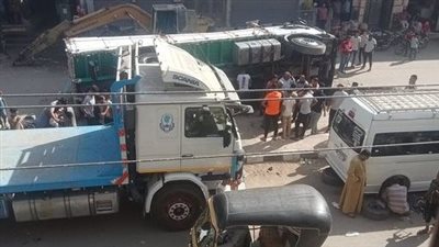 إصابة شخص في انقلاب سيارة نقل بالمنيا.. وتعطل حركة المرور