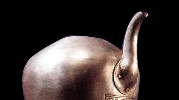  إناء للتطهر مصنوع