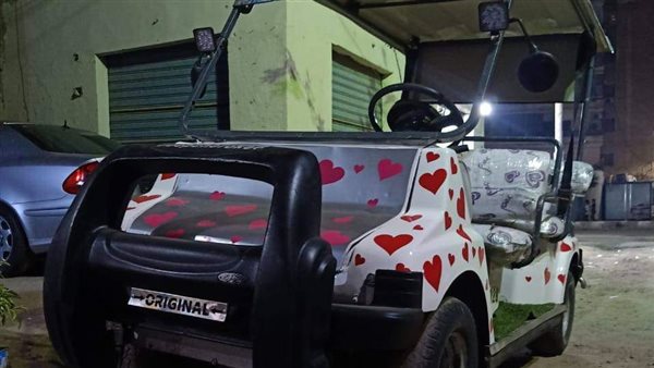 مبادرة شاب خصص سيارة