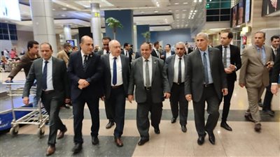 لتسهيل إخراج أمتعة الحجاج.. رفع عدد مأموري الجمارك في المطارات والموانئ