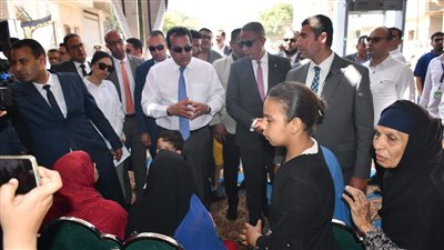 وزير الصحة ومحافظ الفيوم يتفقدان فعاليات مبادرة 100 يوم صحة بقرية سنهور القبلية