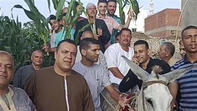 هدفنا سعادة الناس.. لاعبو مباراة كرة قدم بالكلسون في البحيرة: نفسنا في مركز الشباب للقرية | بث مباشر 