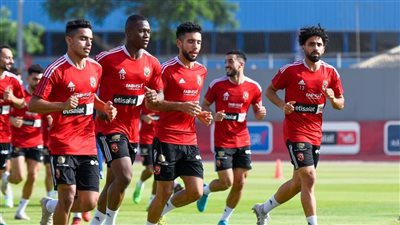 انتظام ثلاثي المنتخب الأولمبي في مران الأهلي قبل لقاء القمة