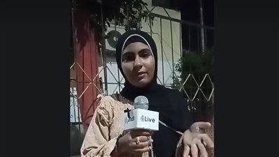 استجابة لـ القاهرة 24.. منحة دراسية من صناع الخير لـ الطالبة الأولى على الثانوية التجارية ببورسعيد: فرحتنا ما تتوصفش