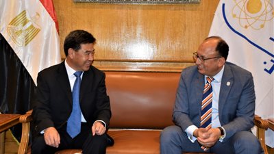 برامج مشتركة.. بحث سبل التعاون المشترك بين جامعتي حلوان وشاندونغ الصينية