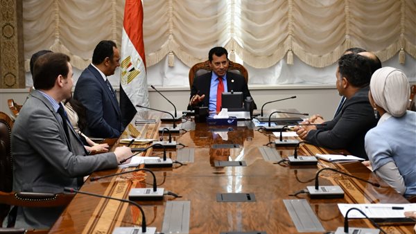 استقبال وزير الرياضة