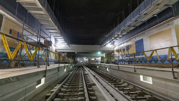 جانب من تقدم الأعمال