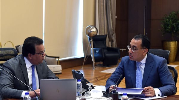 رئيس الوزراء ووزير