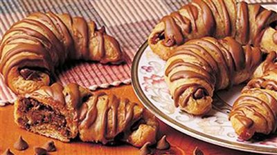 طريقة عمل الكرواسون بالشيكولاتة.. وصفة سهلة بعجينة العشر دقائق