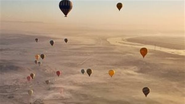 رحلات البالون الطائر