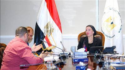 ياسمين فؤاد تلتقي برلمانيين بـ النواب والشيوخ لبحث الموضوعات البيئية المتعلقة بدوائرهم | صور 