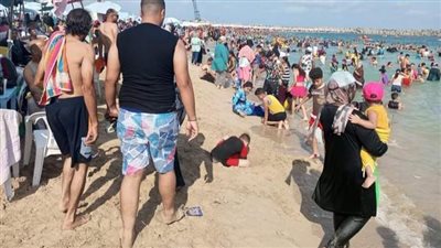 ارتفاع نسبة الإقبال والإشغال على شواطئ القطاع الشرقي بالإسكندرية