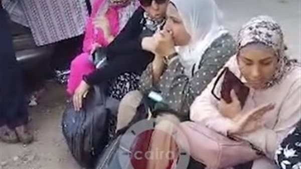 ولية أمر طالب بالثانوية