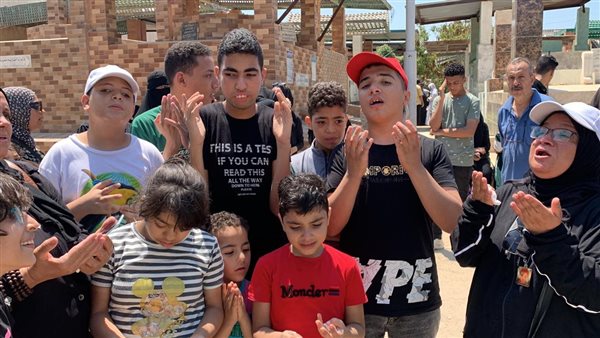 تشييع جثمان الفنان